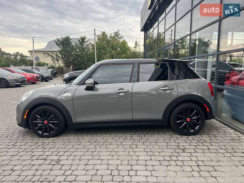Хэтчбек MINI Hatch 2017 в Ивано-Франковске фото 4 Хэтчбек MINI Hatch 2017 в Ивано-Франковске