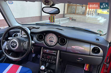 Хетчбек MINI Hatch 2003 в 
