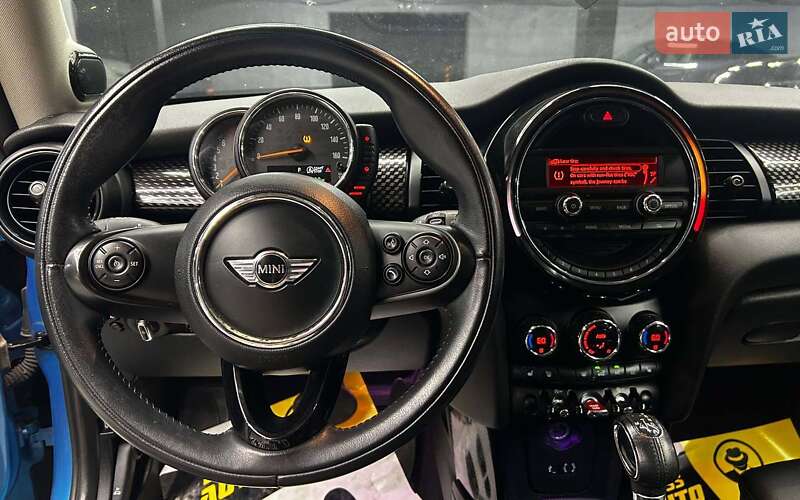 Хэтчбек MINI Hatch 2015 в Черновцах