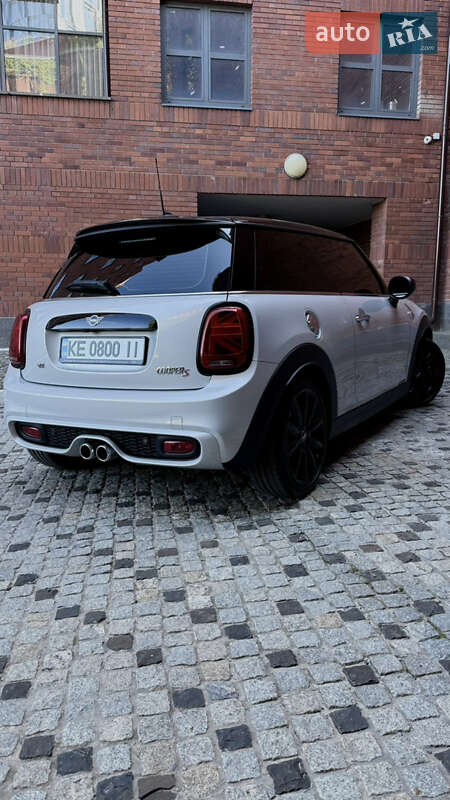Хетчбек MINI Hatch 2020 в Дніпрі