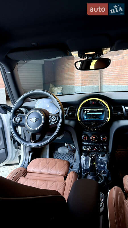 Хетчбек MINI Hatch 2020 в Дніпрі