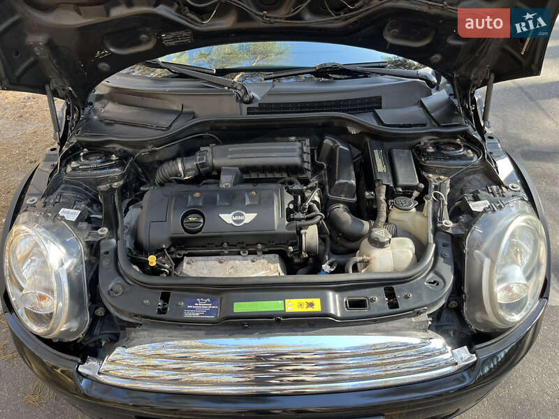 Хетчбек MINI Hatch 2010 в Полтаві