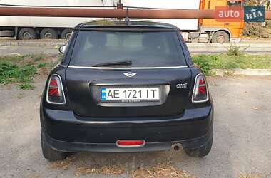 Хэтчбек MINI Hatch 2010 в 