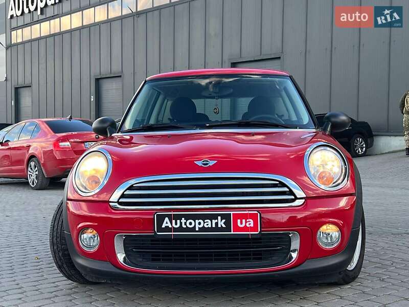 Хетчбек MINI Hatch 2013 в Львові