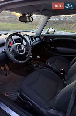 Хэтчбек MINI Hatch 2009 в Луцке