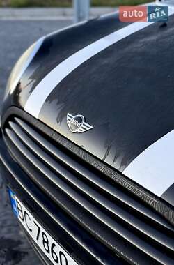 Хэтчбек MINI Hatch 2009 в Луцке