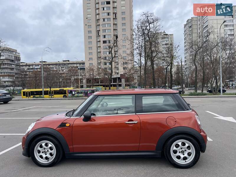 Хэтчбек MINI Hatch 2012 в Киеве фото 3 Хэтчбек MINI Hatch 2012 в Киеве