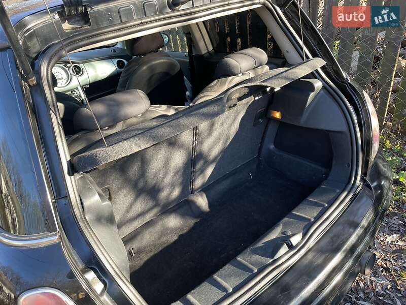 Хетчбек MINI Hatch 2001 в Звягелі