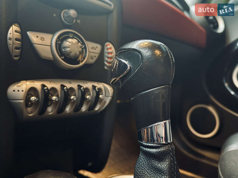 Хэтчбек MINI Hatch 2007 в Киеве