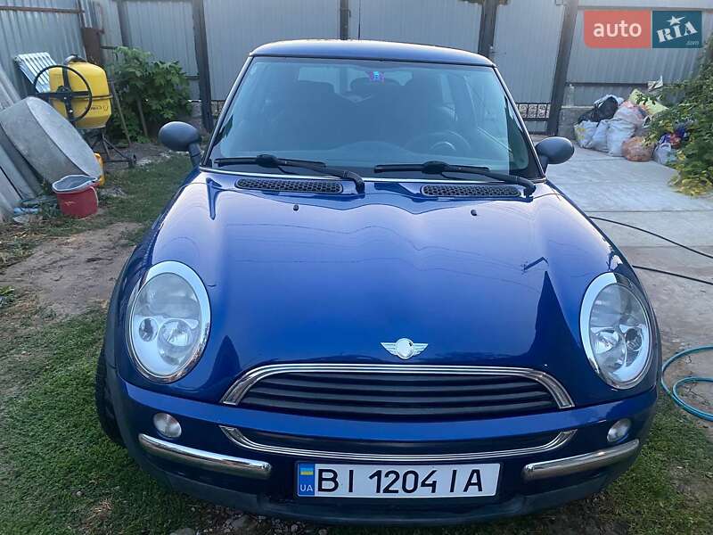 Хэтчбек MINI Hatch 2001 в Гадяче