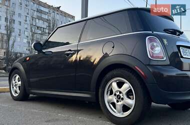 Хэтчбек MINI Hatch 2013 в Николаеве