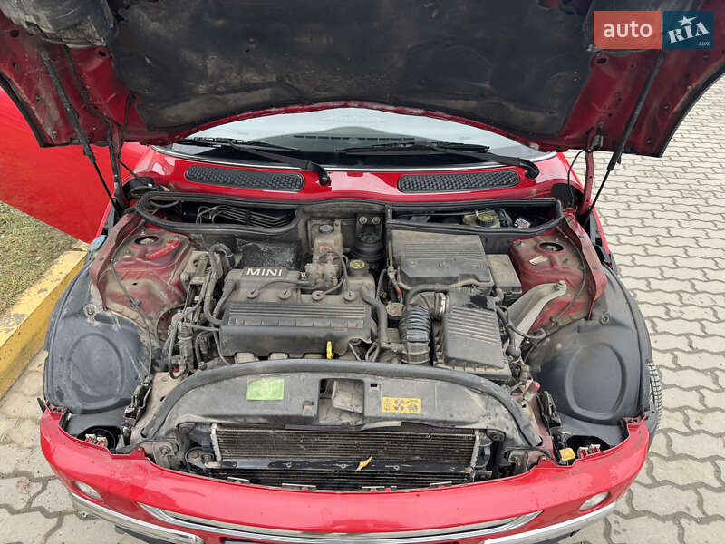 Хэтчбек MINI Hatch 2003 в Ивано-Франковске