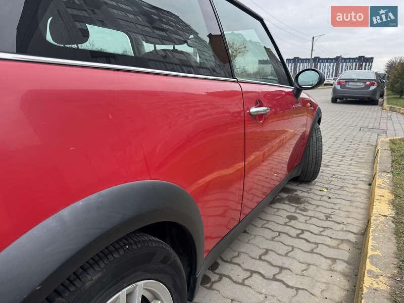 Хэтчбек MINI Hatch 2003 в Ивано-Франковске