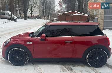 Хетчбек MINI Hatch 2017 в Києві