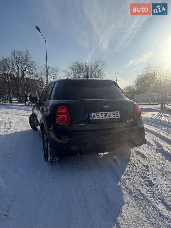 Хэтчбек MINI Hatch 2021 в Днепре фото 6 Хэтчбек MINI Hatch 2021 в Днепре