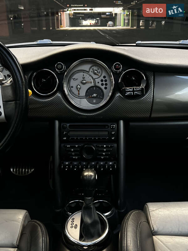 Хэтчбек MINI Hatch 2005 в Киеве