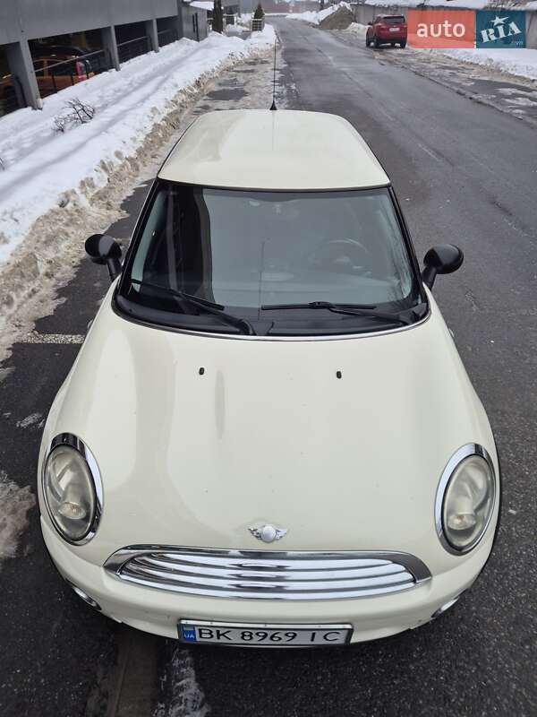 Хэтчбек MINI Hatch 2008 в Львове