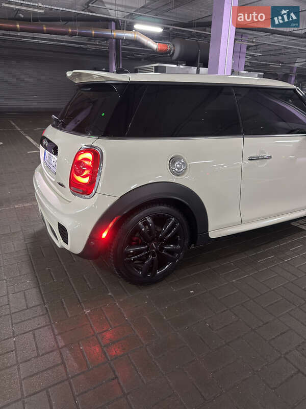 Хетчбек MINI Hatch 2016 в Києві фото 6 Хетчбек MINI Hatch 2016 в Києві