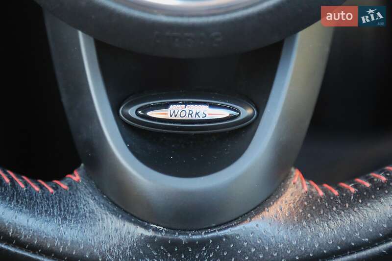 Хэтчбек MINI Hatch 2016 в Киеве