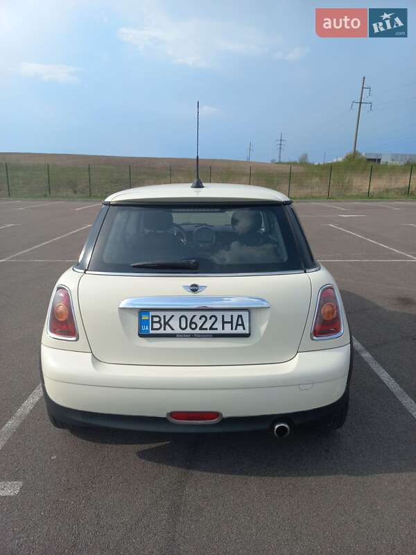 Хэтчбек MINI Hatch 2009 в Ровно фото 3 Хэтчбек MINI Hatch 2009 в Ровно