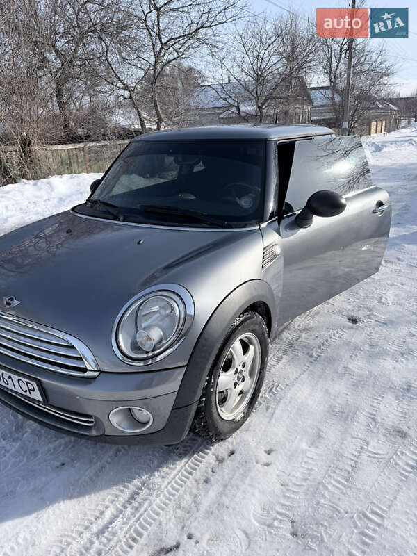 MINI Hatch 2010