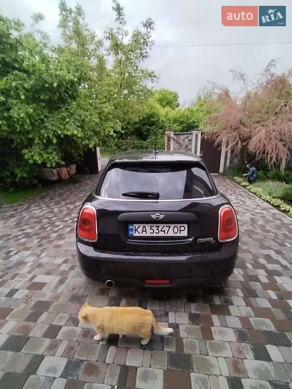 Хэтчбек MINI Hatch 2015 в Борисполе