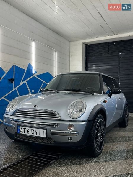 Хетчбек MINI Hatch 2003 в Косові