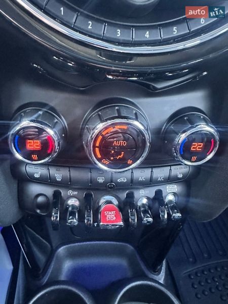 Хэтчбек MINI Hatch 2019 в Киеве