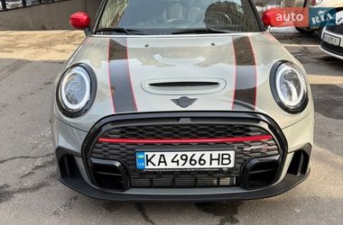 Хэтчбек MINI Hatch 2021 в Киеве