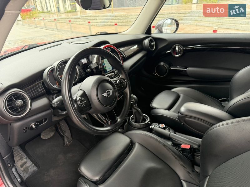 Хэтчбек MINI Hatch 2015 в Киеве