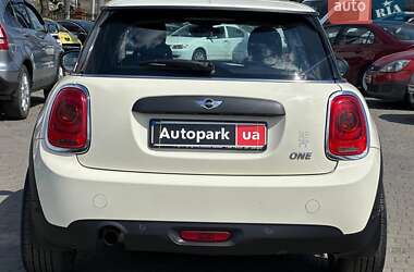 Хэтчбек MINI Hatch 2016 в Одессе