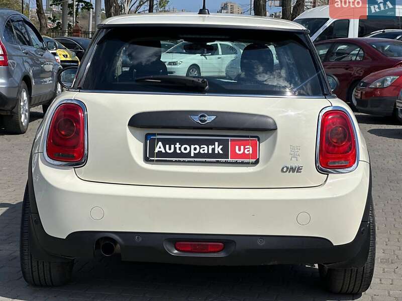 Хэтчбек MINI Hatch 2016 в Одессе