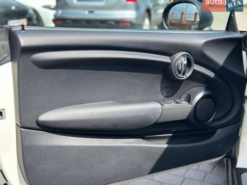Хэтчбек MINI Hatch 2016 в Одессе