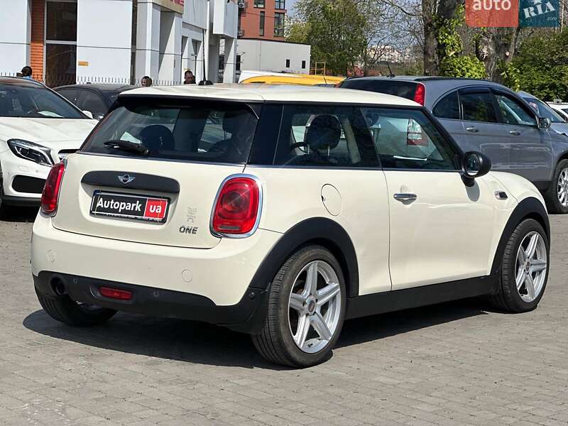 Хэтчбек MINI Hatch 2016 в Одессе
