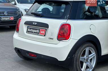 Хэтчбек MINI Hatch 2016 в Одессе