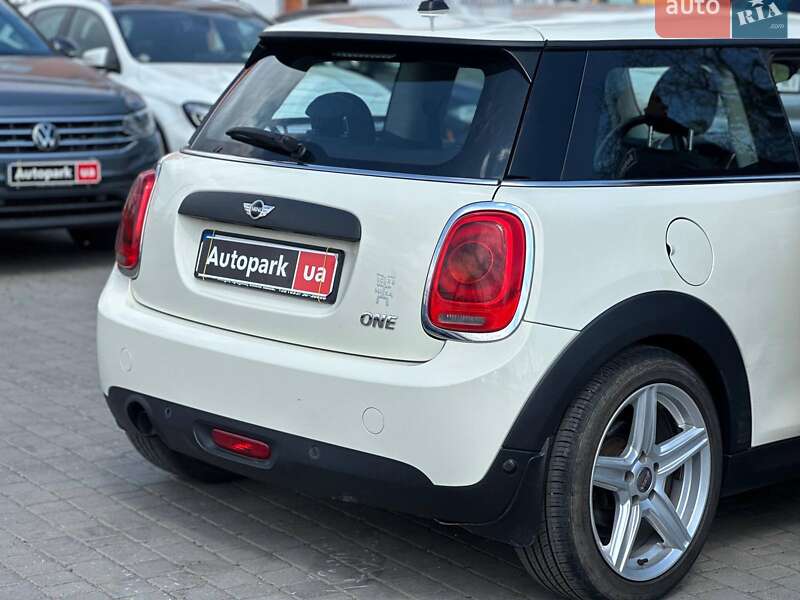 Хэтчбек MINI Hatch 2016 в Одессе