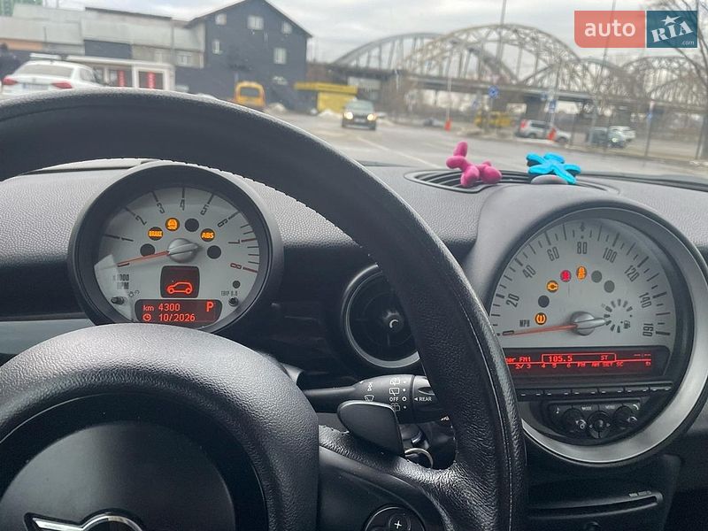 Хэтчбек MINI Hatch 2010 в Киеве