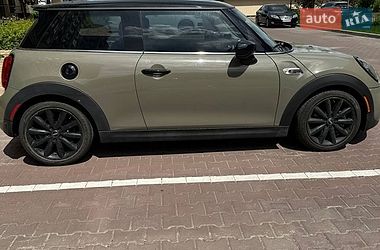 Хэтчбек MINI Hatch 2020 в Киеве