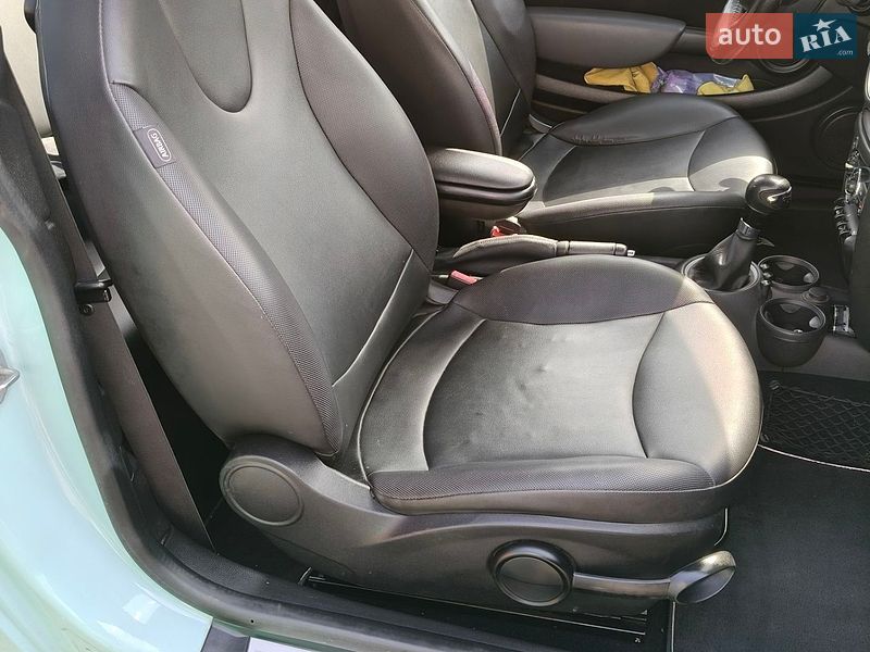 Хетчбек MINI Hatch 2012 в Черкасах