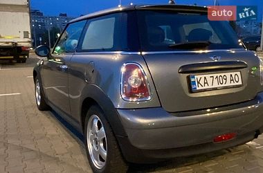 Хэтчбек MINI Hatch 2009 в Киеве