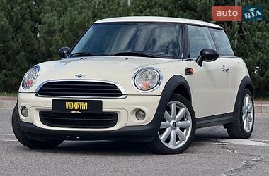 Хэтчбек MINI Hatch 2010 в Киеве