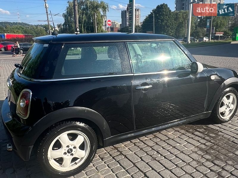 Хэтчбек MINI Hatch 2009 в Львове