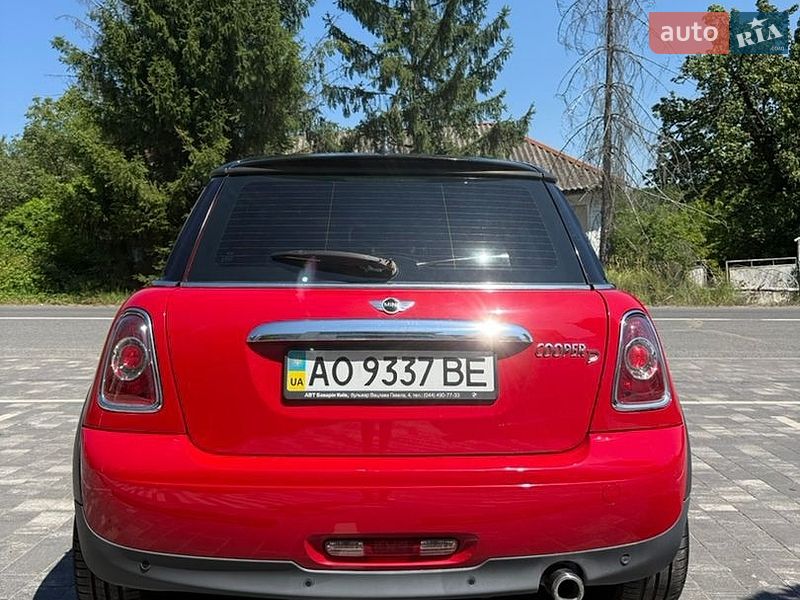 Хэтчбек MINI Hatch 2013 в Ужгороде