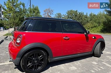 Хэтчбек MINI Hatch 2013 в Ужгороде
