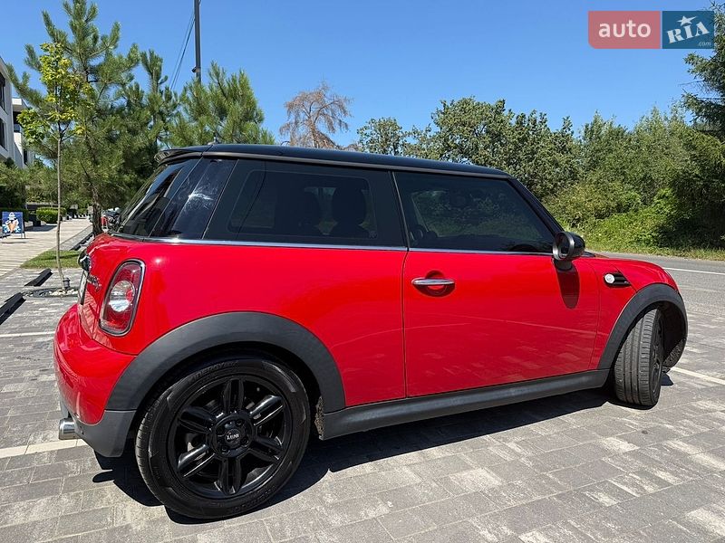 Хэтчбек MINI Hatch 2013 в Ужгороде