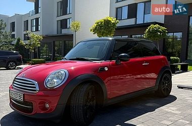Хэтчбек MINI Hatch 2013 в Ужгороде