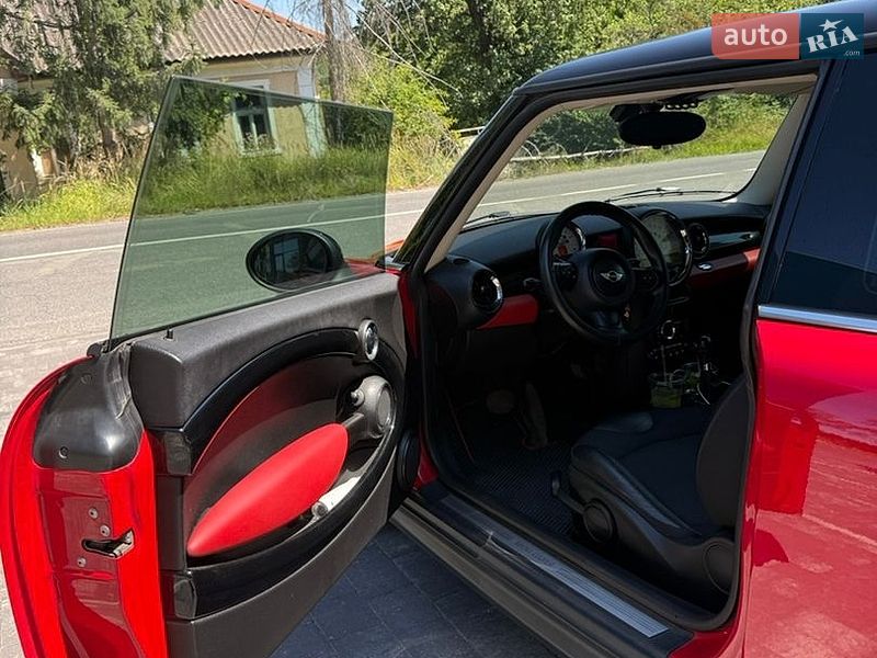 Хэтчбек MINI Hatch 2013 в Ужгороде