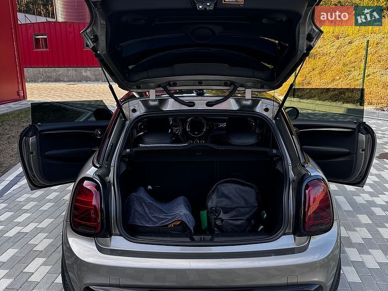 Хэтчбек MINI Hatch 2017 в Львове