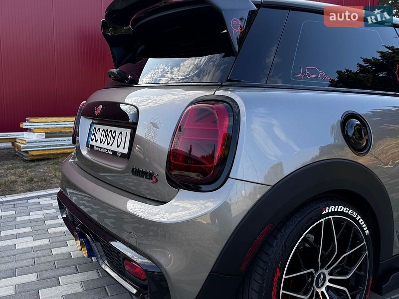 Хэтчбек MINI Hatch 2017 в Львове