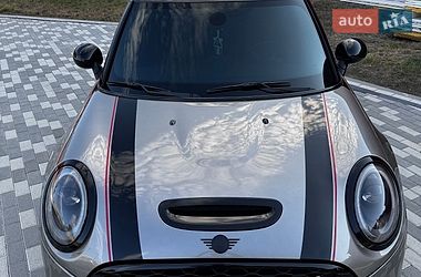 Хэтчбек MINI Hatch 2017 в Львове